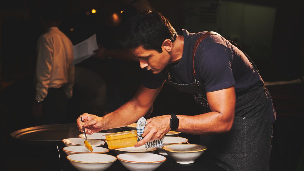 The Intrepid Multitasker Chef Manu Chandra Effortlessly Juggles New   Chef Manu Chandra At A Single Thread Event 